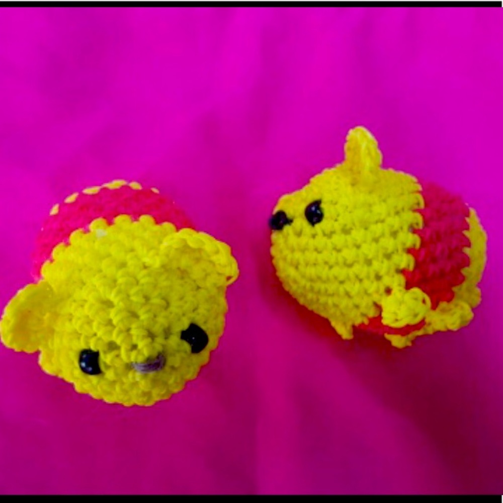 2 Pack Winnie the Pooh Figurine!